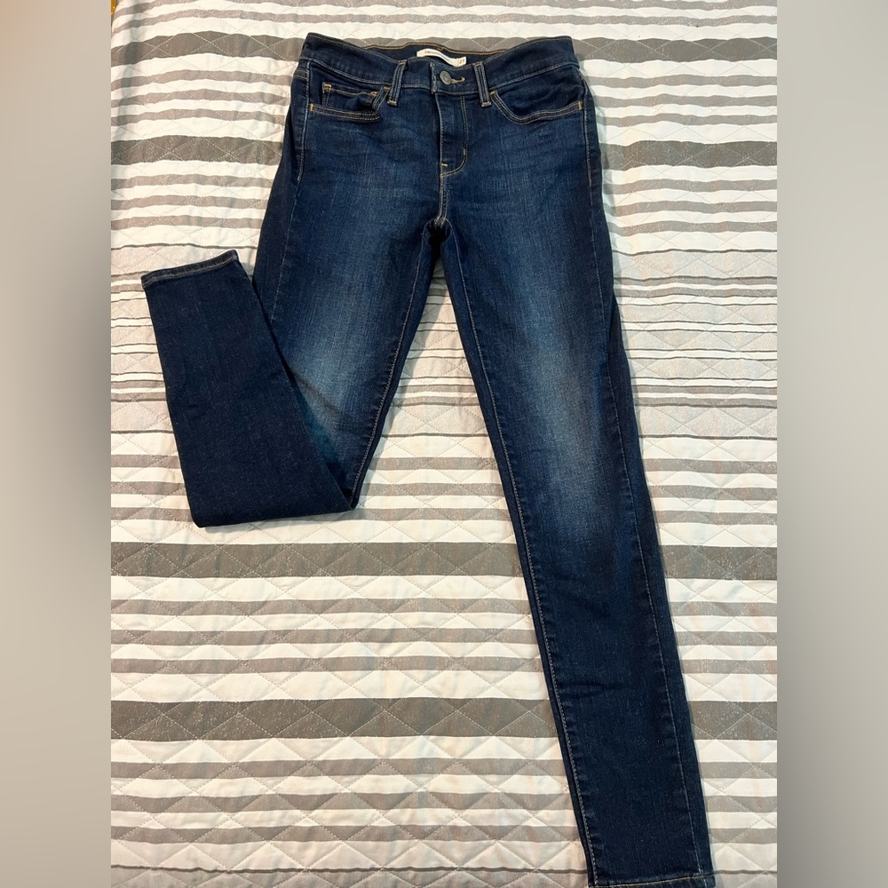 Levi’s 710 Super Skinny Jeans